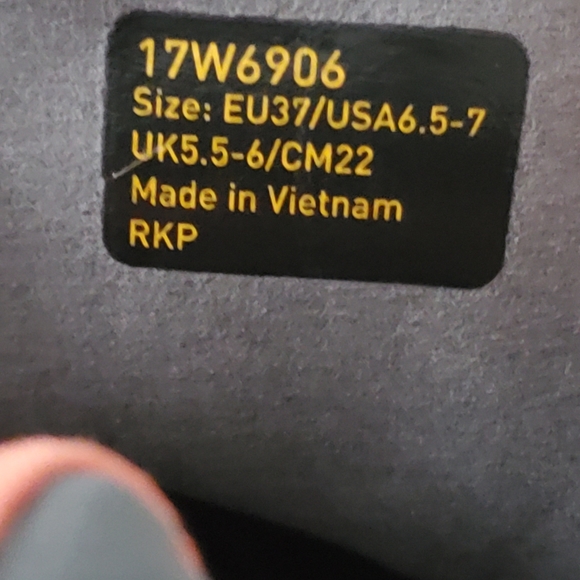 Vibrams - Picture 2 of 2